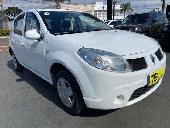 RENAULT SANDERO 1.0 AUTHENTIQUE 16V FLEX 4P MANUAL